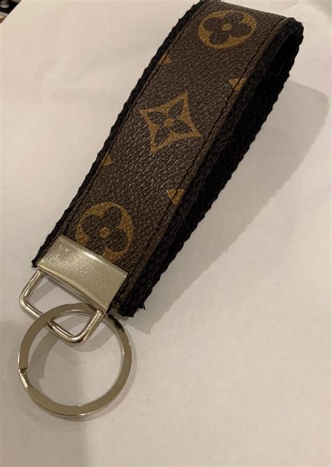 louis vuitton self defense keychain|Louis Vuitton card holder.